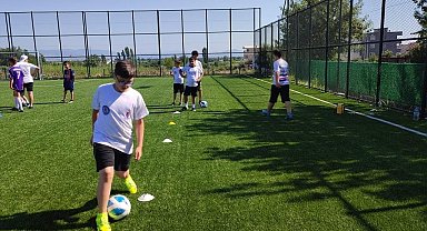 Şehzadeler'de futbol kursu kayıtları başladı