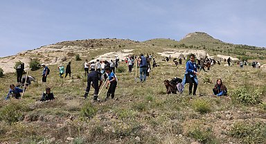 Selçuklu'da fidanlar toprakla buluştu