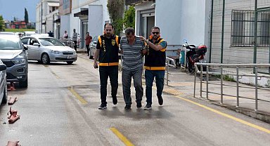 Seyhan polisi toprağa gömülen silahları buldu