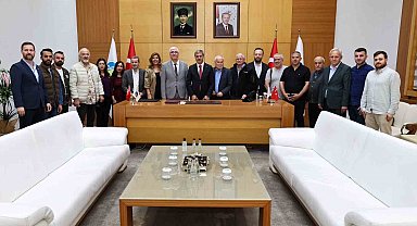 SGB Yönetimini ağırlayan Büyükşehir Belediye Başkanı Alemdar: "Sakarya'nın ilk sorunu depremdir"