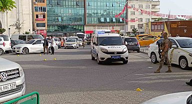 Siirt Valisi silahlı kavganın ortasında kaldı