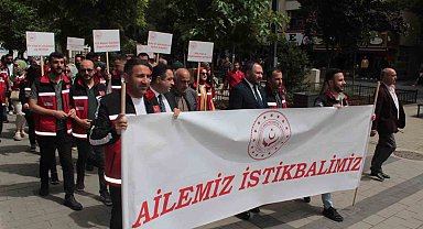 Siirt'te 'Ailemiz İstikbalimiz' temalı kortej yürüyüşü gerçekleşti
