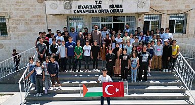 Silvan'da öğrenciler "Gazze" koreografisi oluşturdu