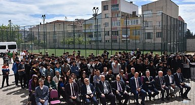 Sinop'ta bilim fuarı açıldı