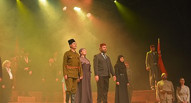 Sinop'ta "Cumhuriyet'e Doğru" tiyatro oyunu