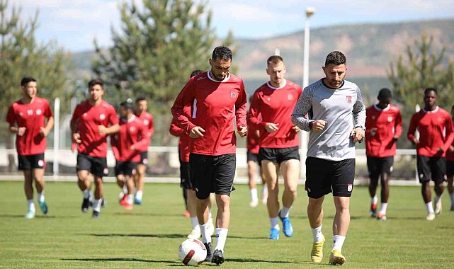 Sivasspor'da Başakşehir maçı hazırlıkları başladı