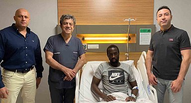 Sivasspor'da Samba Camara ameliyat oldu
