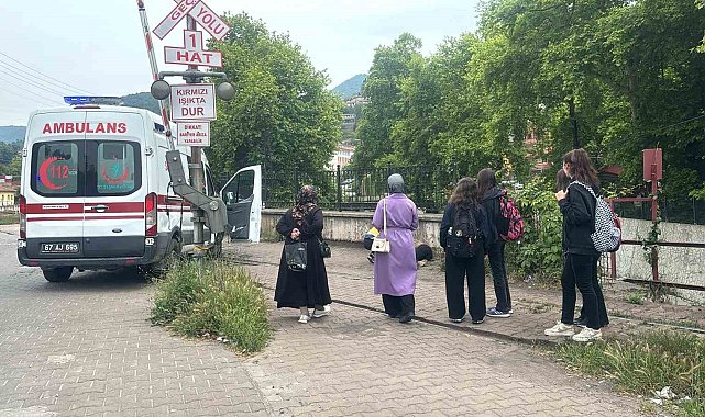 Sokak ortasında baygınlık geçirdi