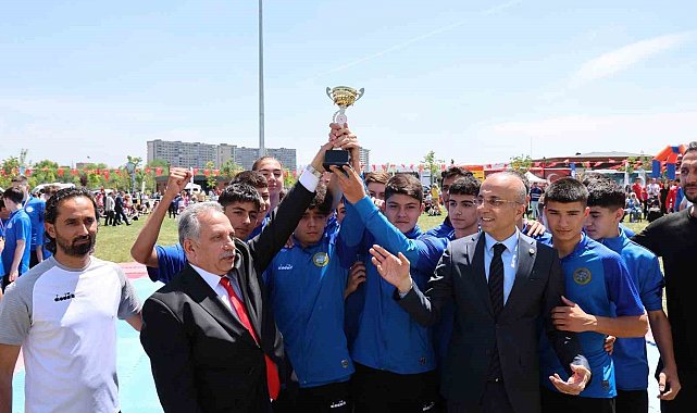 Sporcu fabrikası değil şampiyonluk fabrikası