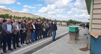Suç makinesi babası tarafından öldürülen kadın toprağa verildi