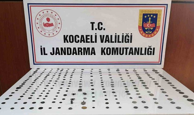 Tarihi eser kaçakçılığı operasyonu: 252 sikke ve objeler ele geçirildi