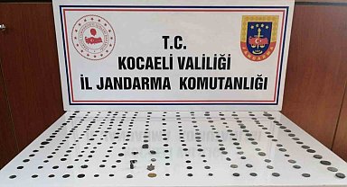 Tarihi eser kaçakçılığı operasyonu: 252 sikke ve objeler ele geçirildi