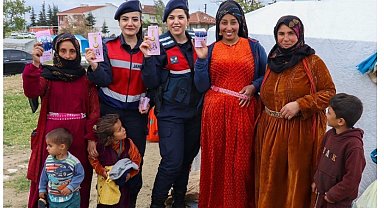 Tarım işçisi kadınlara KADES uygulaması tanıtıldı