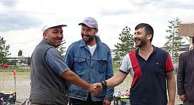 Tavşanlı Hayvan Pazarı'nda satışlar başladı