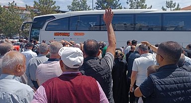Tavşanlı'dan 42 hacı adayı dualarla uğurlandı