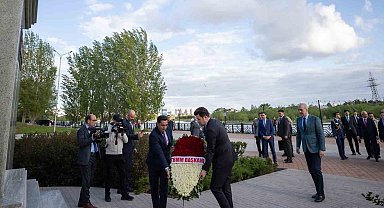 TBMM Başkanı Kurtulmuş, Kazakistan'da