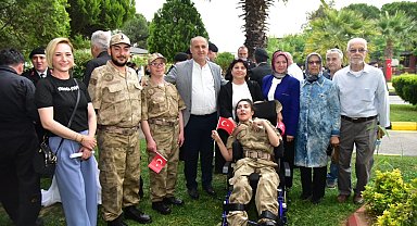 Terhis belgelerini Başkan Kaya verdi