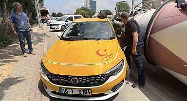 Ticari taksi şoföründen hayat kurtaran manevra