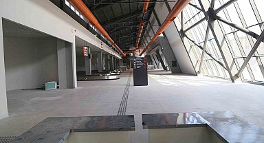Trabzon Havalimanı'nda yapımı devam eden dış hatlar terminali turizm sezonuna yetiştirilmeye çalışılıyor
