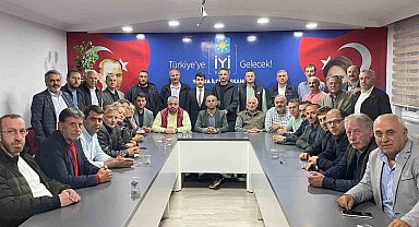 Trabzon'da İYİ Parti Yomra Teşkilatı da istifa etti