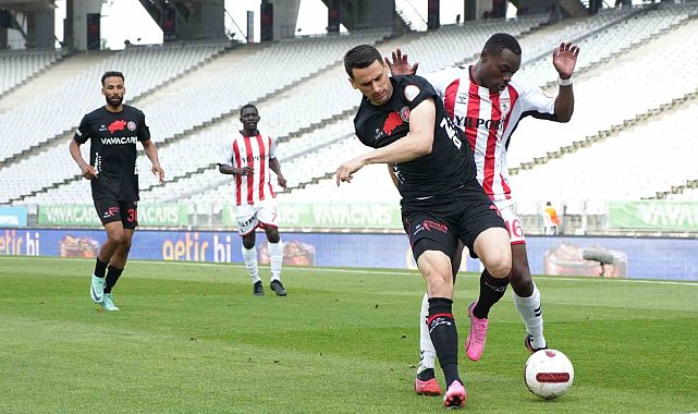 Trendyol Süper Lig: Fatih Karagümrük: 3 - Samsunspor: 1