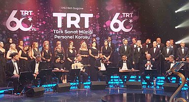 TRT personellerinden Türk Sanat Müziği Korosu