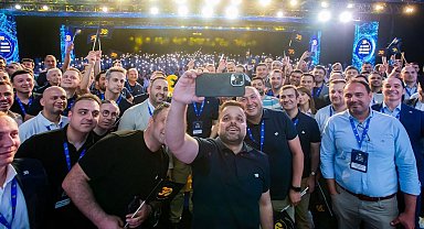 Turkcell 30'uncu yılını iş ortaklarıyla kutladı