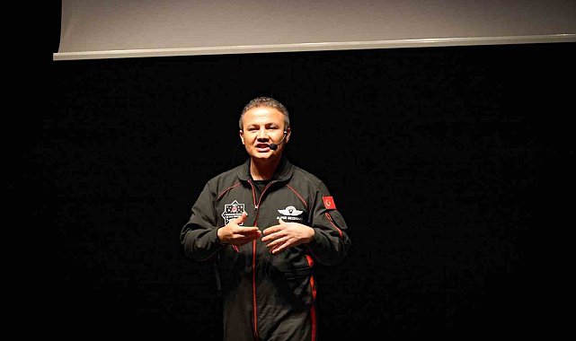 Türkiye'nin ilk Astronotu Alper Gezeravcı gençlere ilham oluyor