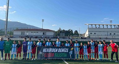 U-13 takımlarından Filistin'e destek
