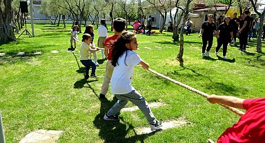 Ula'da Hıdırellez ve 19 Mayıs coşkusu
