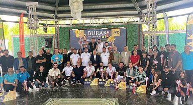 Ulusal Atlı Dayanıklılık Yarışması'nda dereceye girenlere ödülleri verildi