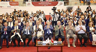Üniversite birincisi Yemenli öğrenci dünyadaki zulme dikkat çekti