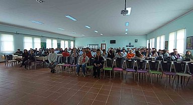 Üniversiteli gençlere, evlilik öncesi eğitim konulu seminer verildi