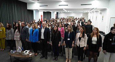 Üniversiteli ve liseli öğrenciler sürdürebilirlik kongresinde buluştu