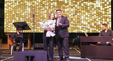 Ünlü sanatçı Naz Ölçal GKV festivalinde sahne aldı