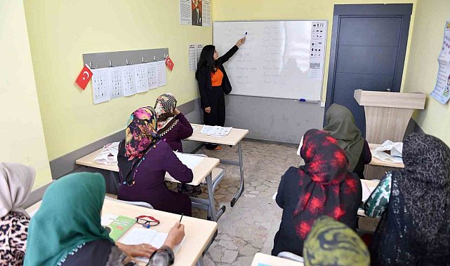 Uşak'ta 5 bin 651 kişi okuma yazma bilmiyor