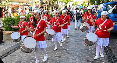 Uşak'ta engellilere farkındalık yürüyüşü gerçekleştirildi