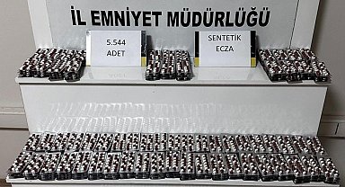 Uyuşturucu şüphelisi 2 kişiye gözaltı