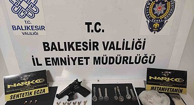 Uyuşturucu taciri 5 şahsa gözaltı