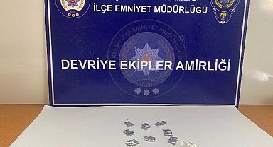 Uyuşturucuyla yakalanan 2 şüpheli gözaltına alındı