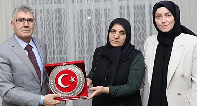Vali Çelik'ten "Anneler Günü" Mesajı