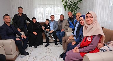 Vali Eldivan, Anneler Gününde şehit annelerini ziyaret etti