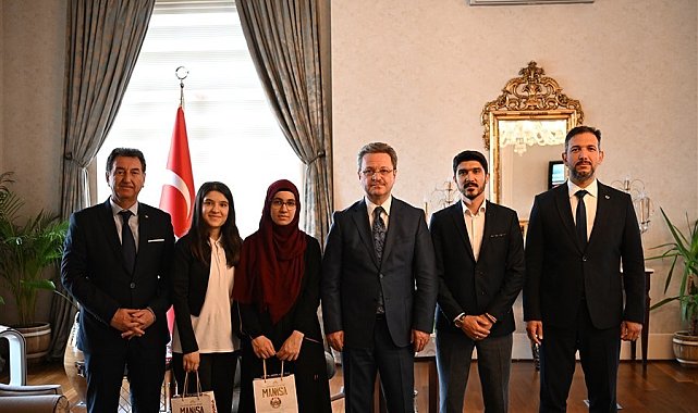 Vali Ünlü Türkiye Şampiyonlarını ağırladı