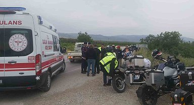 Virajı alamayan motosiklet su kanalına çarptı: 1 ölü, 1 yaralı
