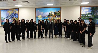 Yalova'da hastane koridorları sanat galerisine döndü