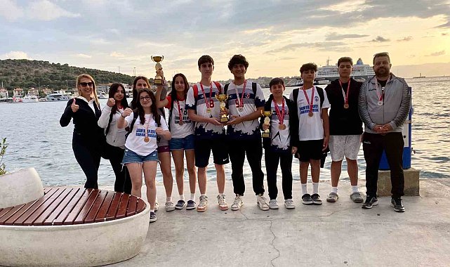 Yarımada spor oyunlarına katılan Selçuklu sporcular madalya ve kupalarla döndüler