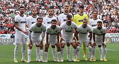 Yılmaz Vural yönetimindeki Menemen FK sezonu tamamladı