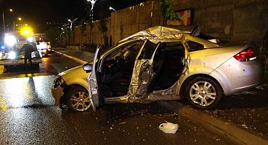 Yozgat'ta kontrolden çıkan otomobil ağaca çarparak durabildi: 1 yaralı