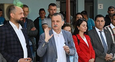Yunusemre Belediyesinde işçilere 1 Mayıs ikramiyesi