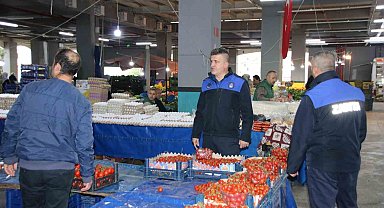 Zabıta denetimlerini sürdürüyor